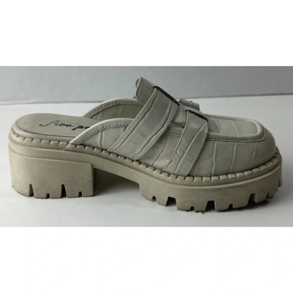 Free People Buckle Lyra Lug Loafers Slip On Beige Chunky Shoe Womens 37 US 6 - 7 - Picture 4 of 16